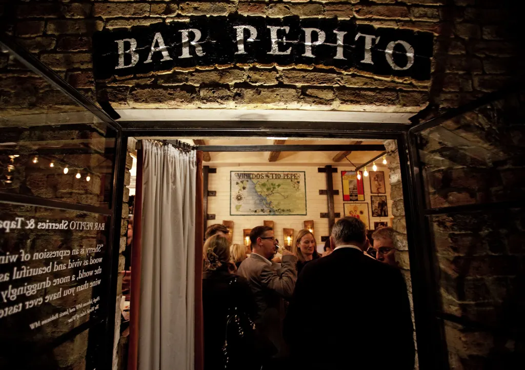 Pepito, King’s Cross — commercial and interiors photograph in King’s Cross, London, UK, frame 22 of 24.